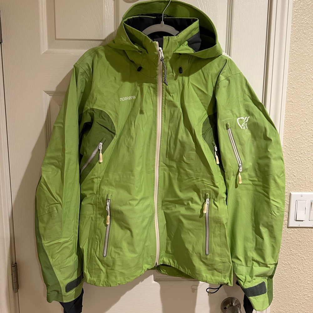 Norrona Narvik goretex ski jacket women’s L